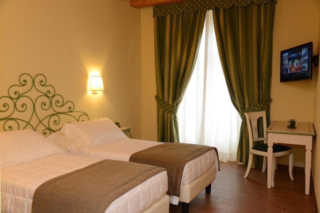 Hotel Borgo Antico Como Room photo